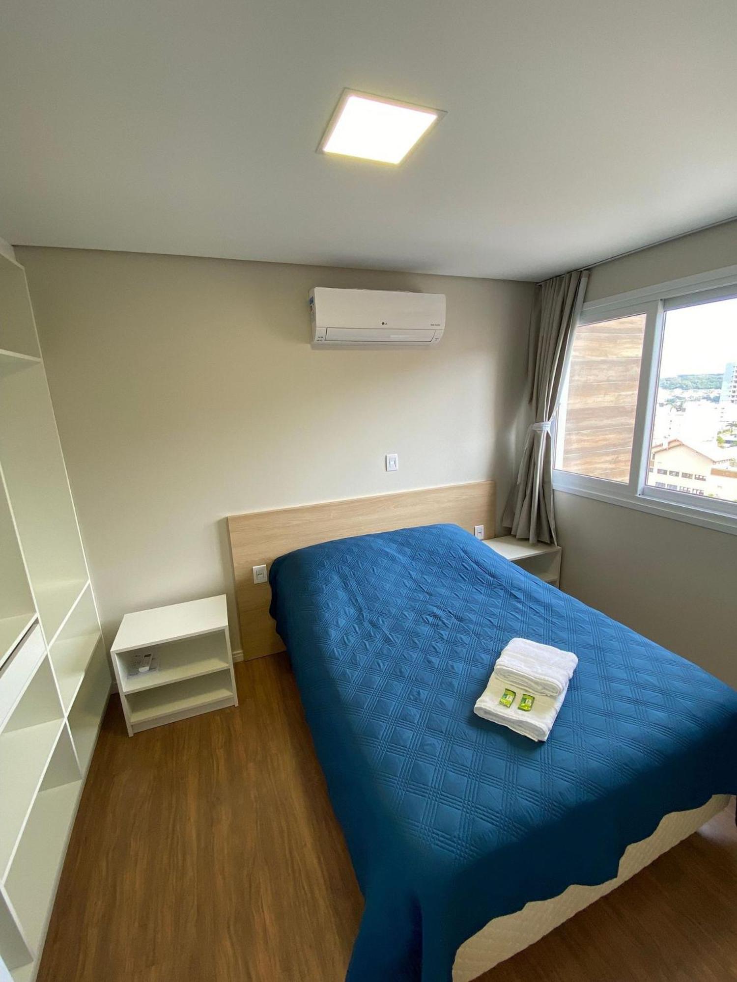 Dallas Apartamentos Na Via Gastronomica-Estacionamento-Amplos E Equipados-Wifi Бенту-Гонсалвис Экстерьер фото