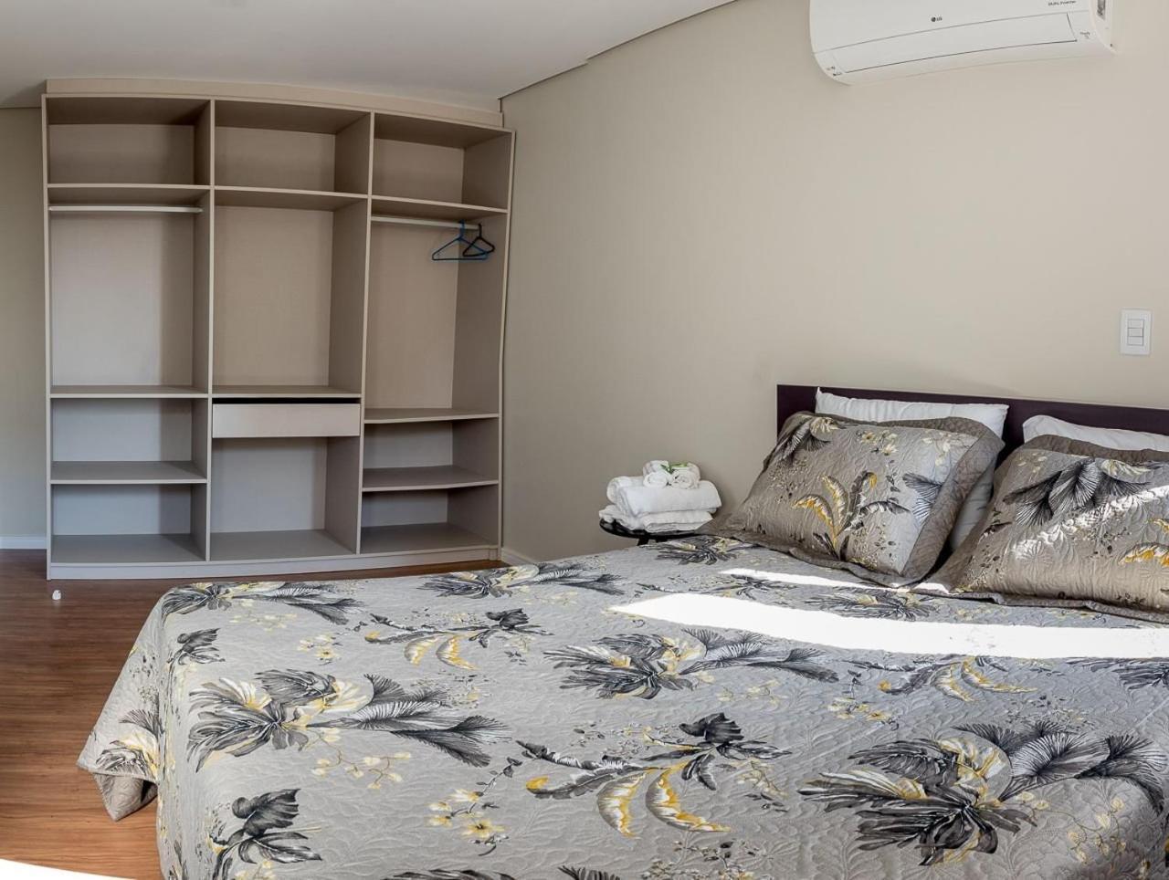 Dallas Apartamentos Na Via Gastronomica-Estacionamento-Amplos E Equipados-Wifi Бенту-Гонсалвис Экстерьер фото