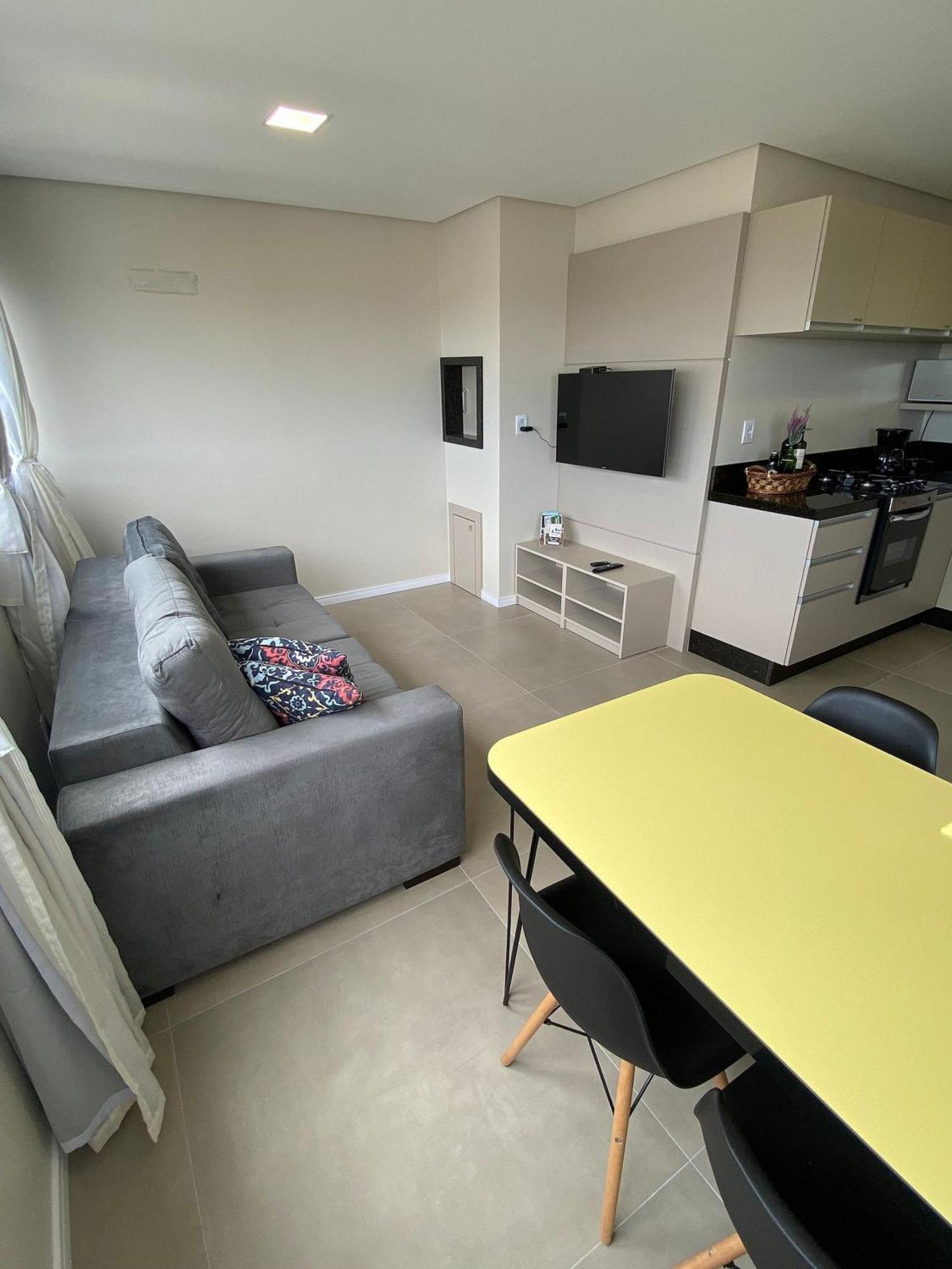 Dallas Apartamentos Na Via Gastronomica-Estacionamento-Amplos E Equipados-Wifi Бенту-Гонсалвис Экстерьер фото