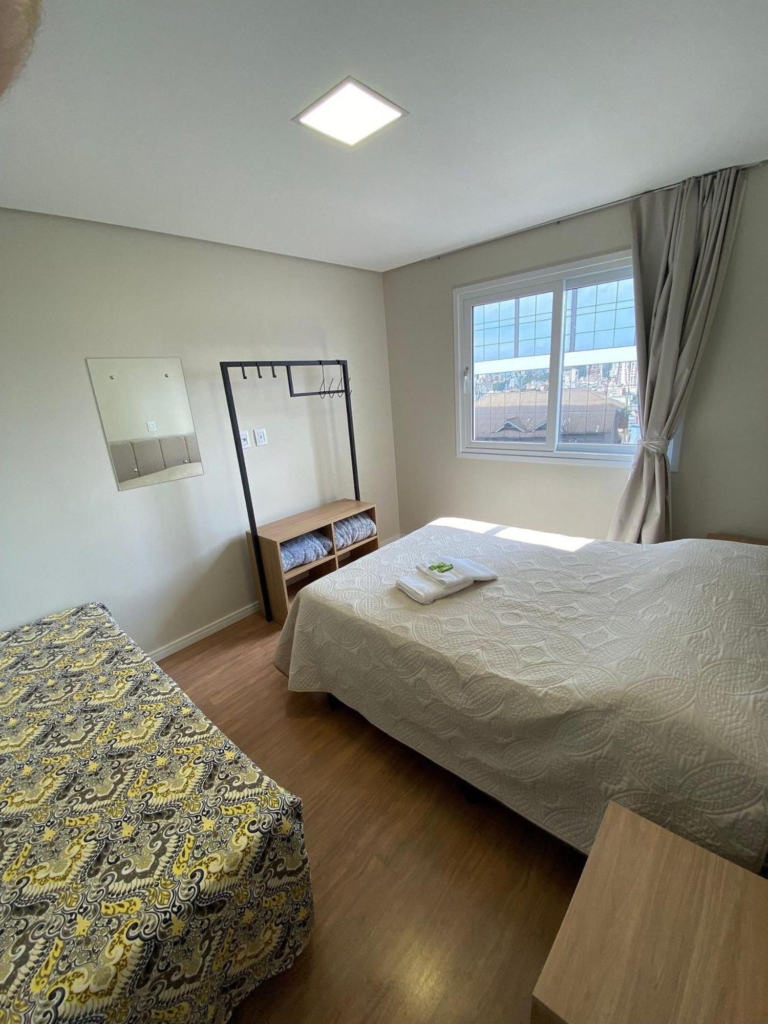 Dallas Apartamentos Na Via Gastronomica-Estacionamento-Amplos E Equipados-Wifi Бенту-Гонсалвис Экстерьер фото