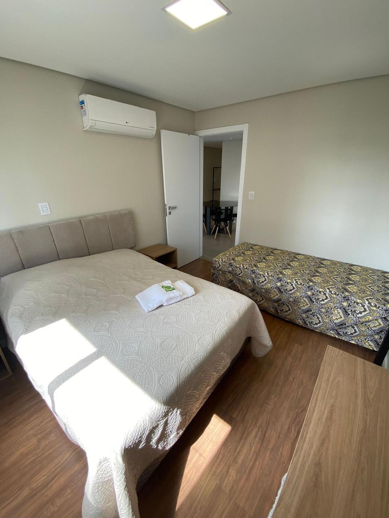 Dallas Apartamentos Na Via Gastronomica-Estacionamento-Amplos E Equipados-Wifi Бенту-Гонсалвис Экстерьер фото